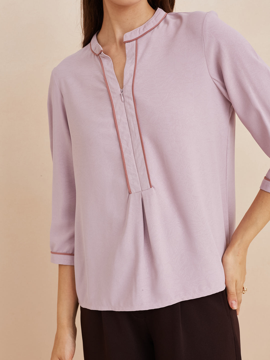 Latin Quarters Women'S Pink Mandarin Neck 3/4Th Sleeves Solid Casual Top