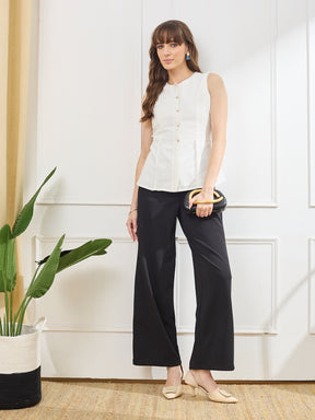 Latin Quarters Women's White Sleeveless Round Neck Casual Solid Top