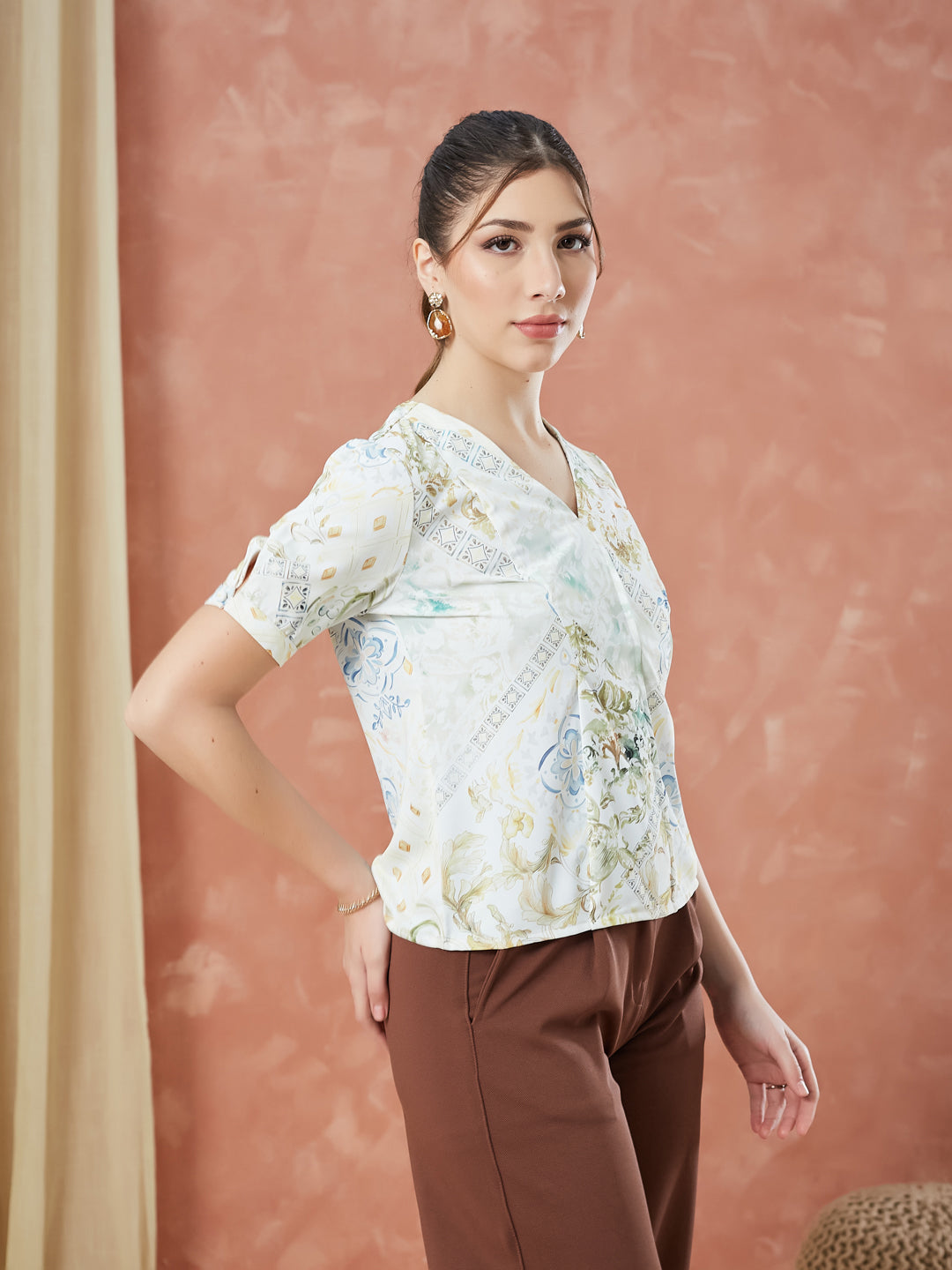 Latin Quarters Women's Ivory Half Sleeves Printed V-Neck Casual Top