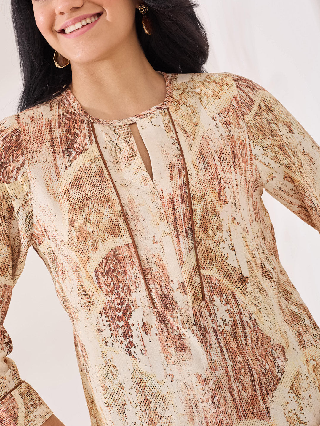 Latin Quarters Women's Beige Printed 3/4th Sleeve Round Neck Casual Top
