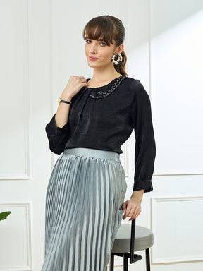 Latin Quarters Women's Black 3/4th Sleeves Round Neck Casual Solid Top