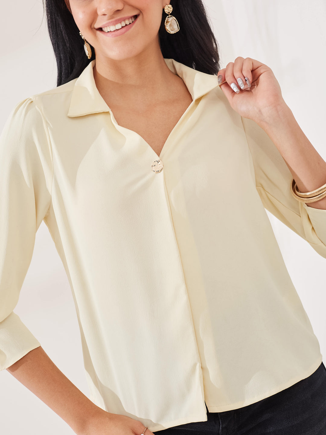 Latin Quarters Women's Yellow Solid 3/4th Sleeve Collar Neck Casual Top