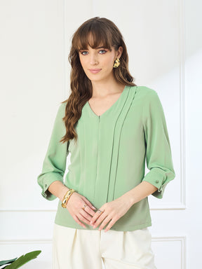 Latin Quarters Women's Green 3/4th Sleeves V-Neck Casual Solid Top