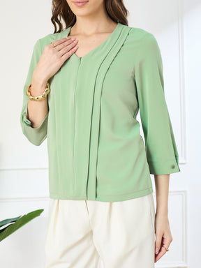 Latin Quarters Women's Green 3/4th Sleeves V-Neck Casual Solid Top