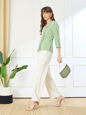 Latin Quarters Women's Green 3/4th Sleeves V-Neck Casual Solid Top