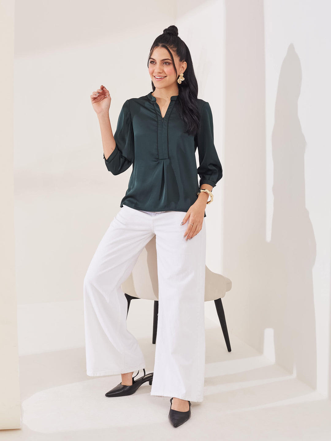 Latin Quarters Women's Green Solid 3/4th Sleeve Mandarin Neck Casual Top