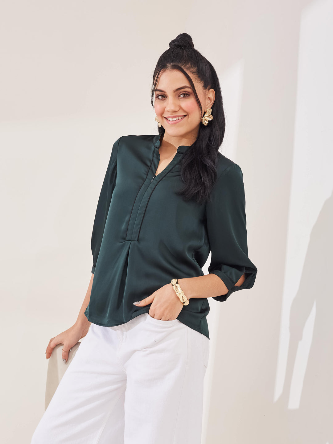 Latin Quarters Women's Green Solid 3/4th Sleeve Mandarin Neck Casual Top