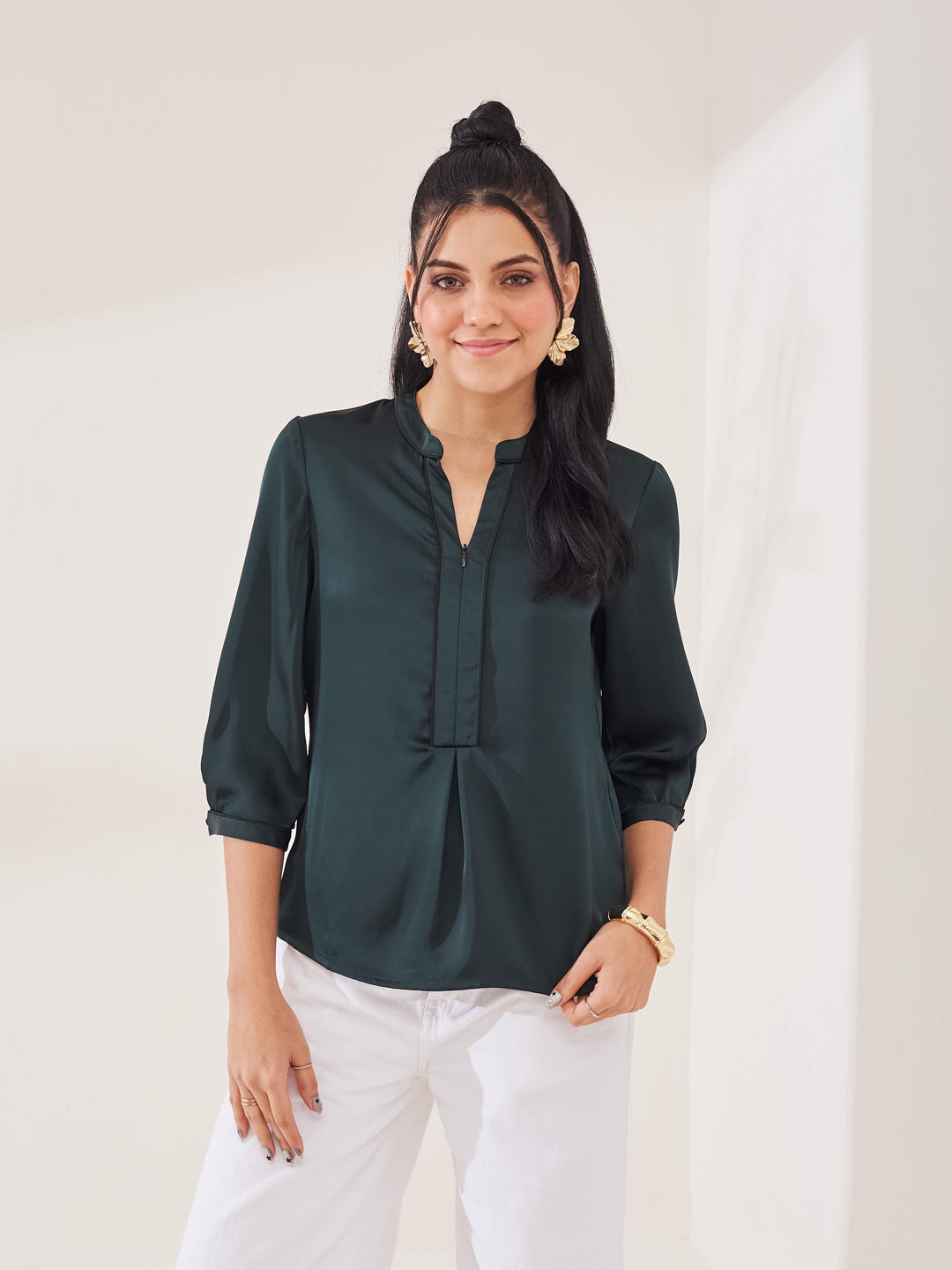 Latin Quarters Women's Green Solid 3/4th Sleeve Mandarin Neck Casual Top