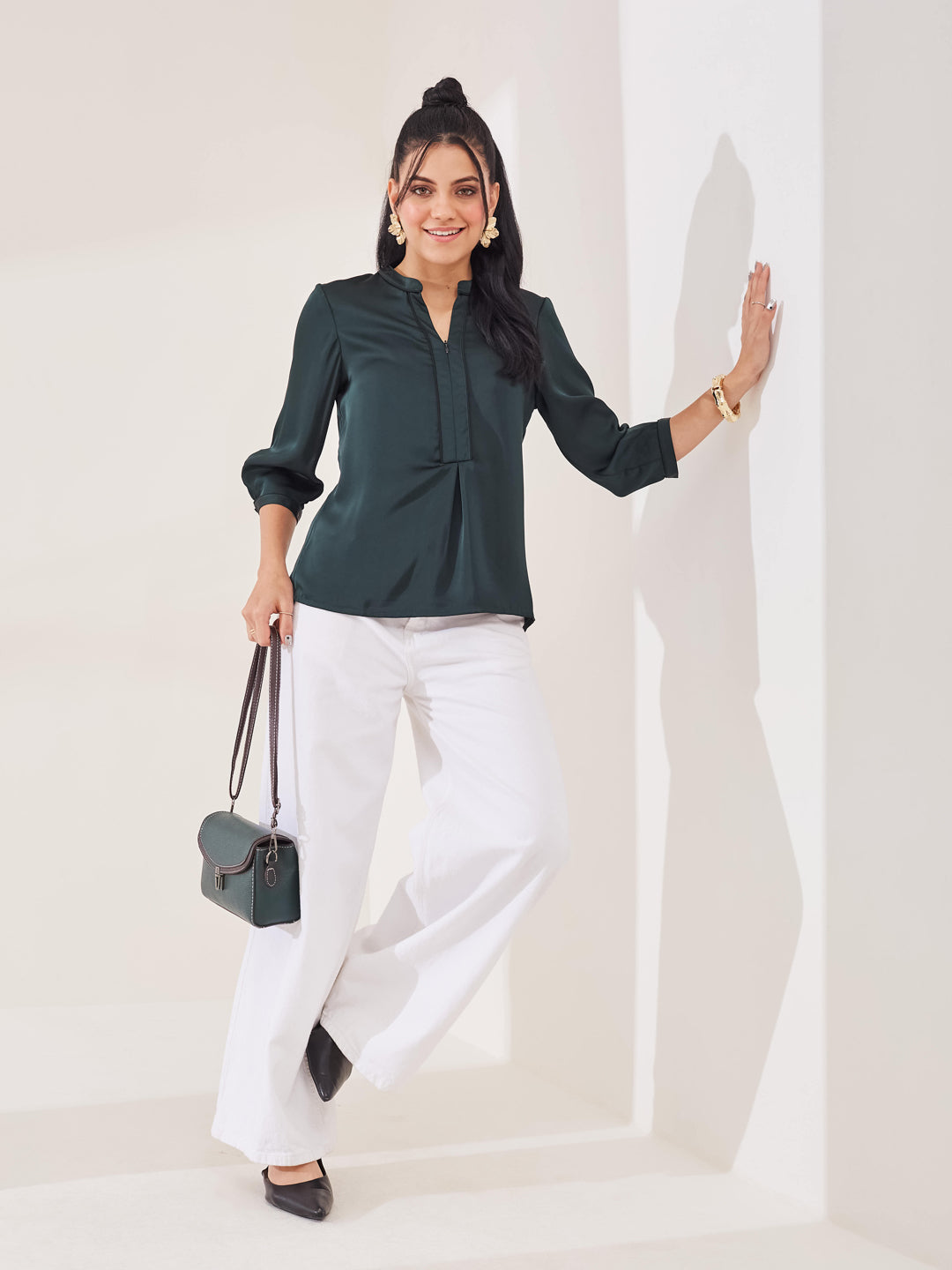 Latin Quarters Women's Green Solid 3/4th Sleeve Mandarin Neck Casual Top