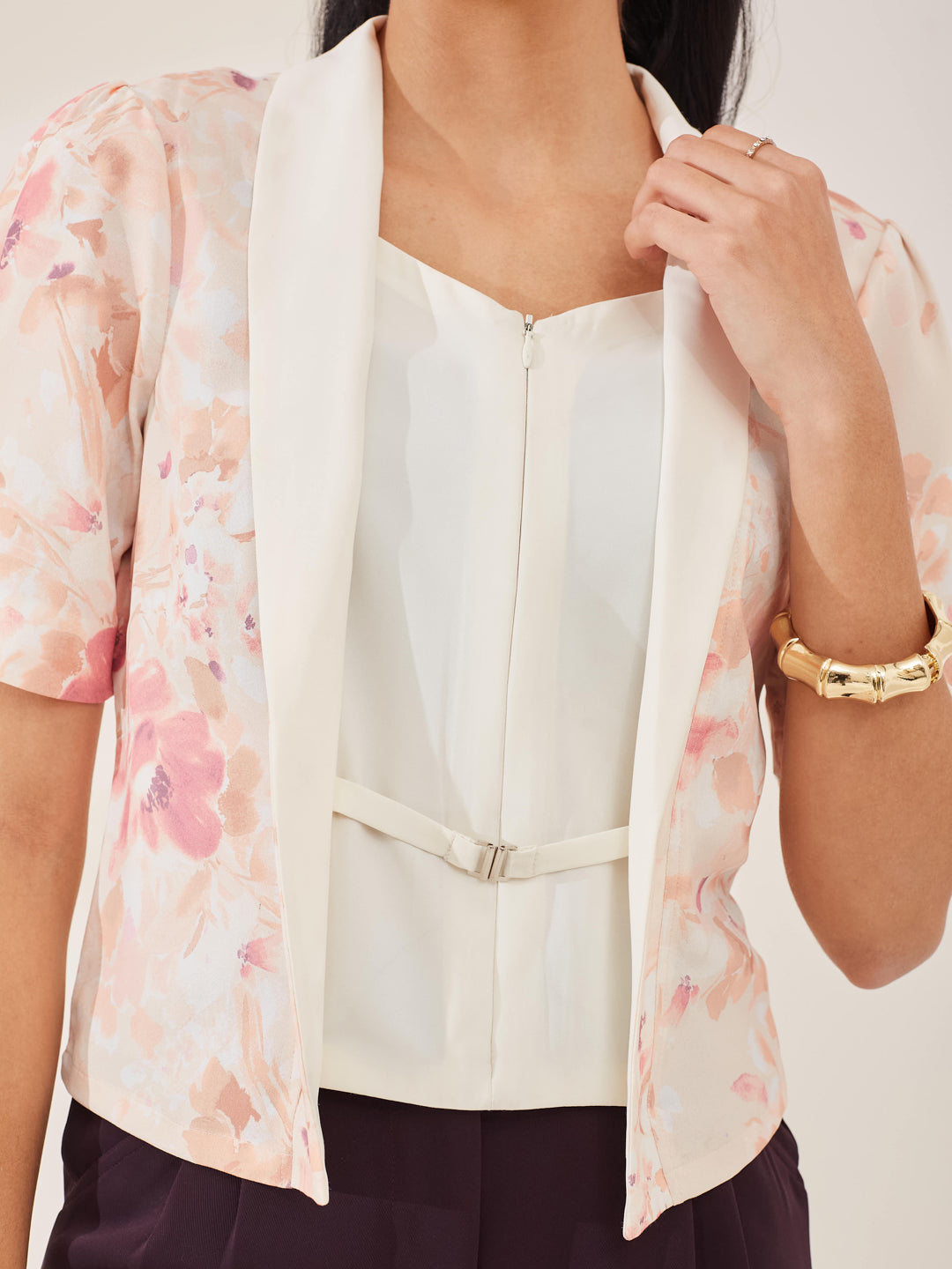 Latin Quarters Women's Peach Printed Half Sleeves V-Neck Casual Top