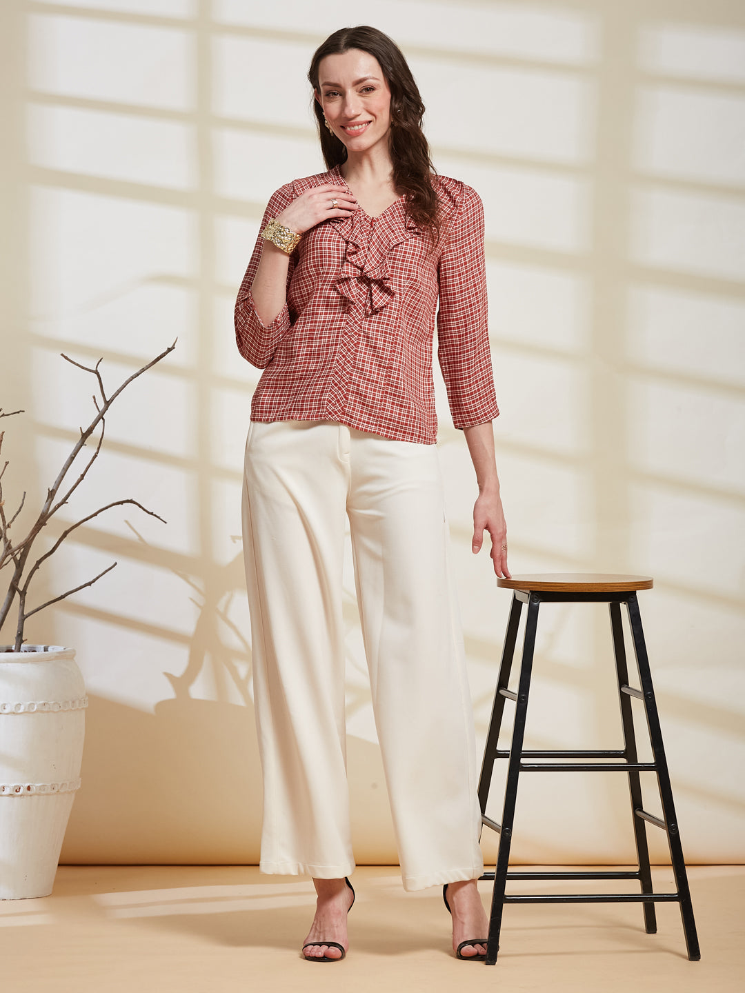 Latin Quarters Women's Red Checkered V-Neck 3/4Th Sleeve Casual Top