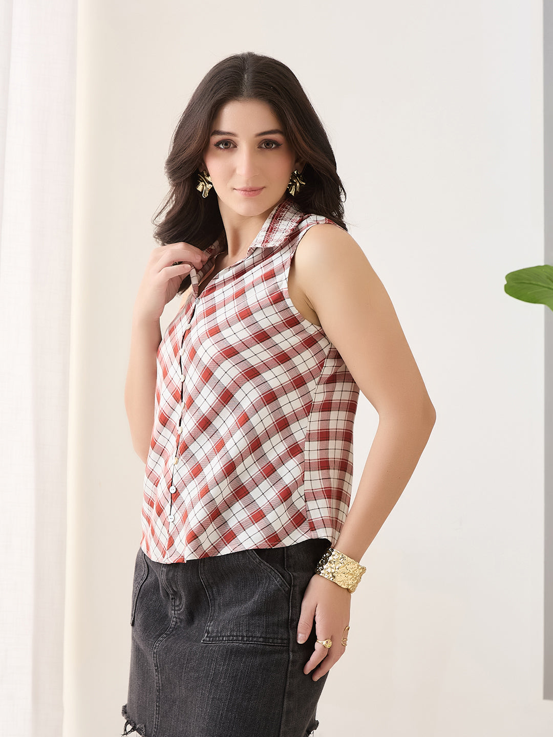 Latin Quarters Women Red Checks Sleeveless Casual Shirt