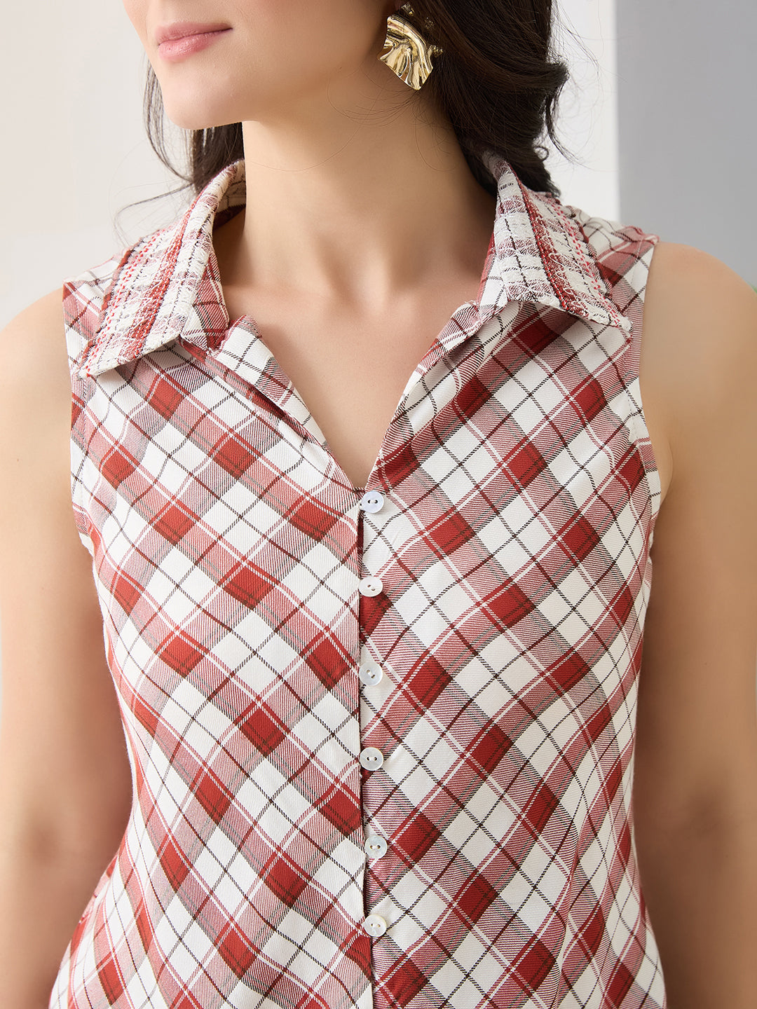 Latin Quarters Women Red Checks Sleeveless Casual Shirt