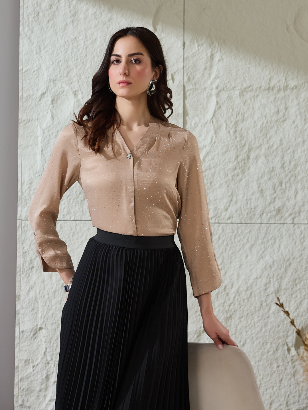 Latin Quarters Women's Beige Self Design 3/4Th Sleeves V-Neck Casual Top