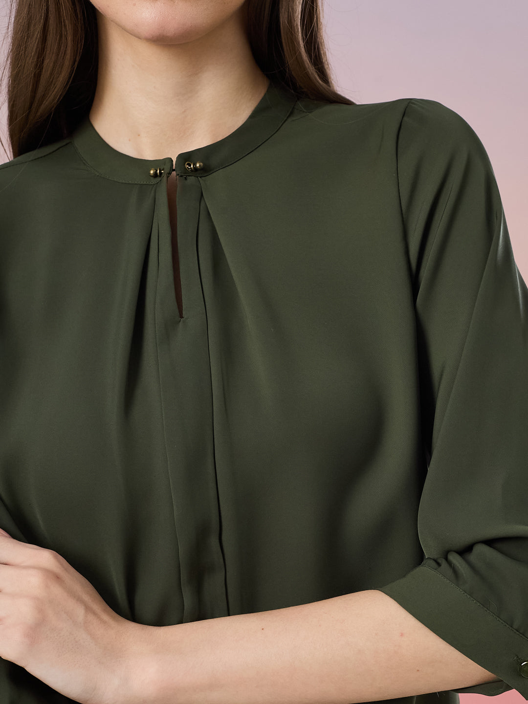Latin Quarters Women's Olive Solid 3/4th Sleeve Mandarin Neck Casual Top