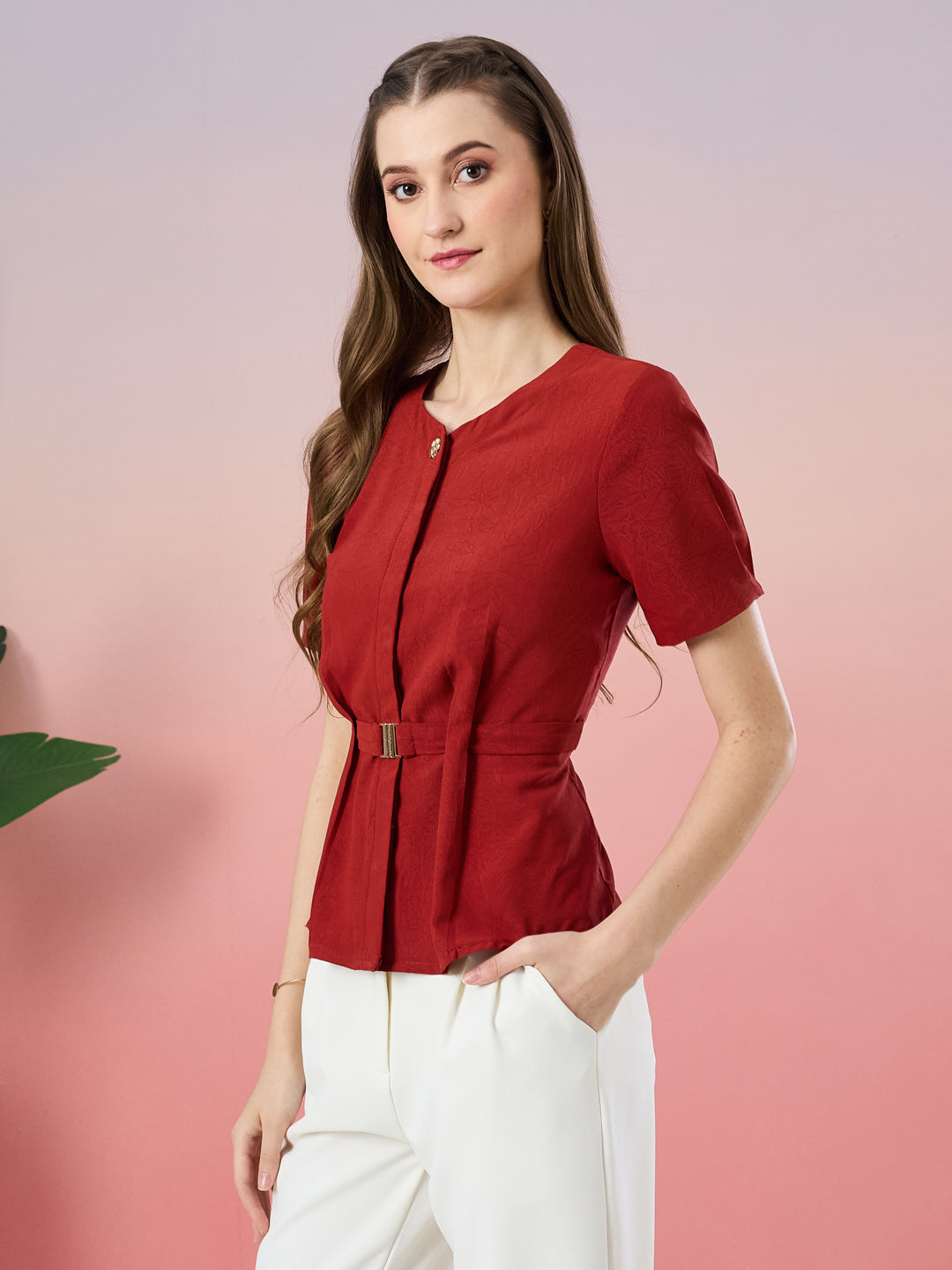 Latin Quarters Women's Rust Solid Half Sleeve Round Neck Casual Top