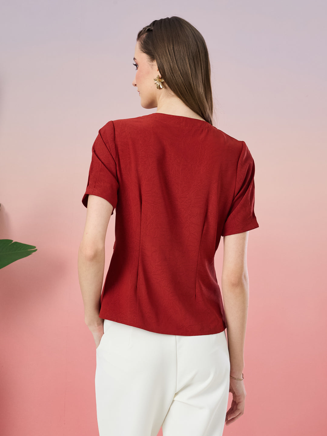 Latin Quarters Women's Rust Solid Half Sleeve Round Neck Casual Top