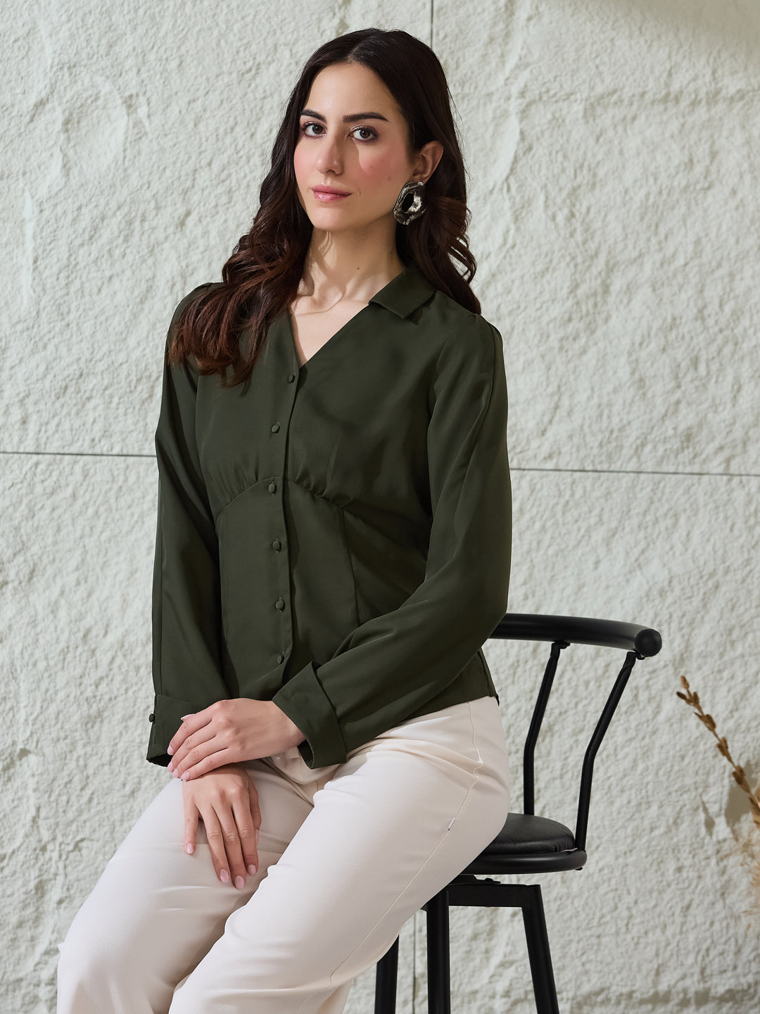 Latin Quarters Women's Green Solid Full Sleeves Collared Casual Shirt