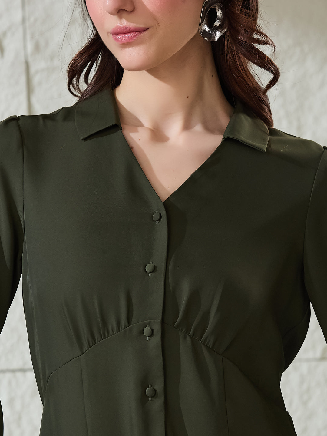 Latin Quarters Women's Green Solid Full Sleeves Collared Casual Shirt