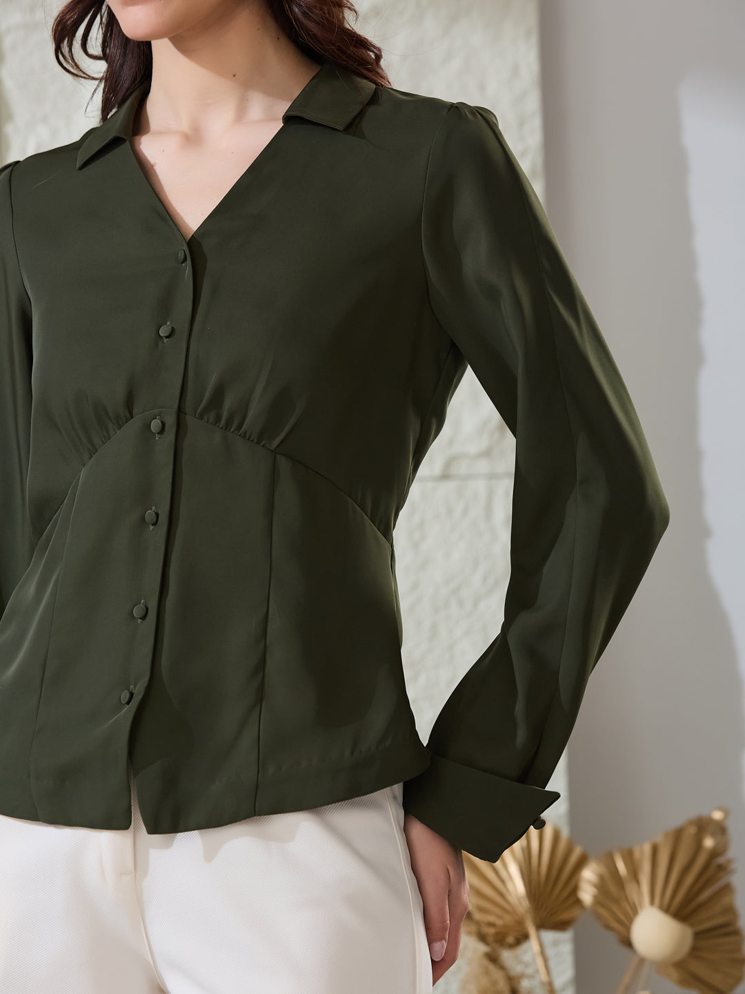 Latin Quarters Women's Green Solid Full Sleeves Collared Casual Shirt