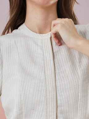 Latin Quarters Women's Off White Striped 3/4th Sleeve Mandarin Neck Casual Top
