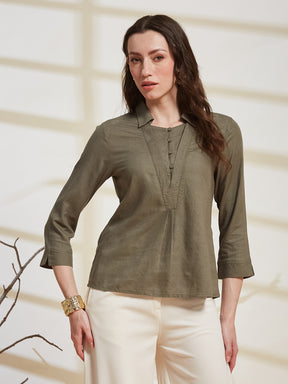 Latin Quarters Women's Olive Solid Collared 3/4Th Sleeve Casual Top