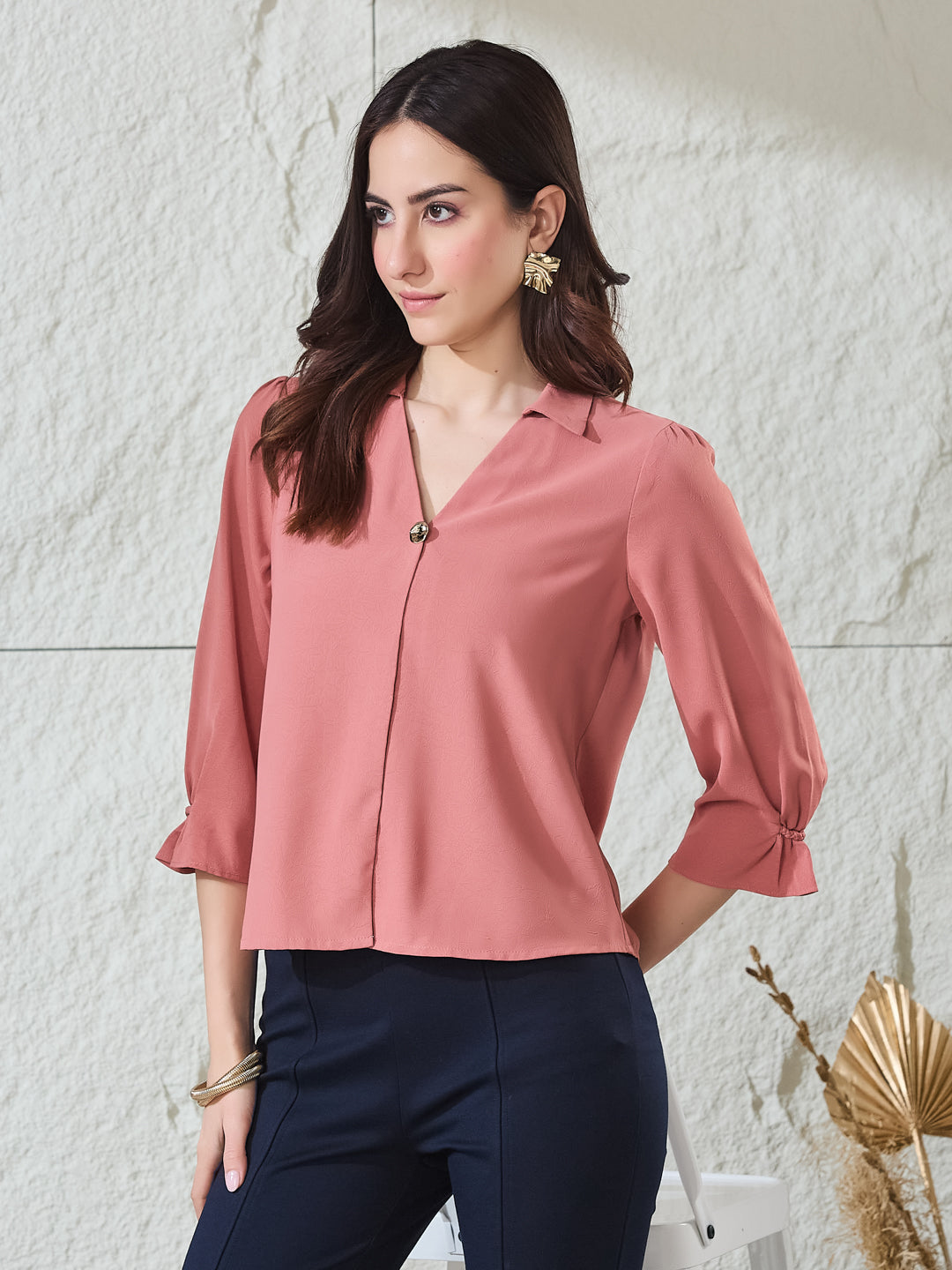 Latin Quarters Women'S Peach Solid 3/4Th Sleeves Spread Collar Casual Top