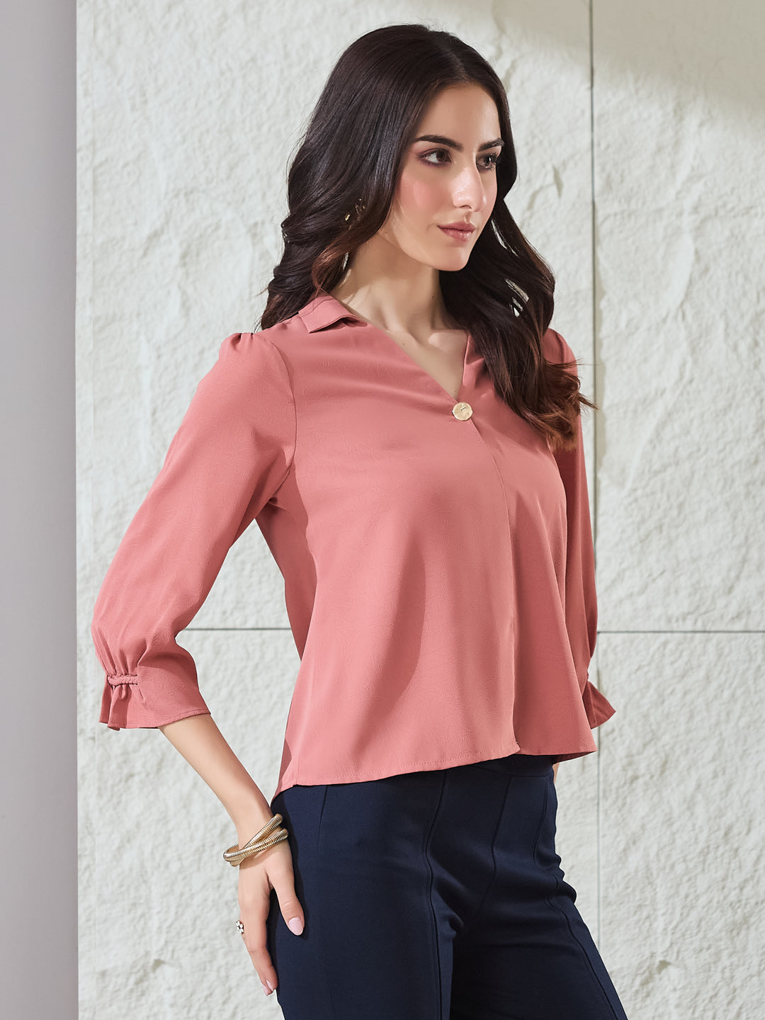 Latin Quarters Women'S Peach Solid 3/4Th Sleeves Spread Collar Casual Top