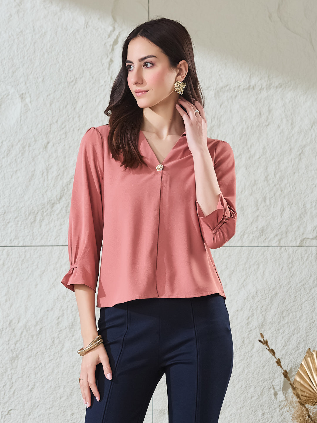 Latin Quarters Women'S Peach Solid 3/4Th Sleeves Spread Collar Casual Top