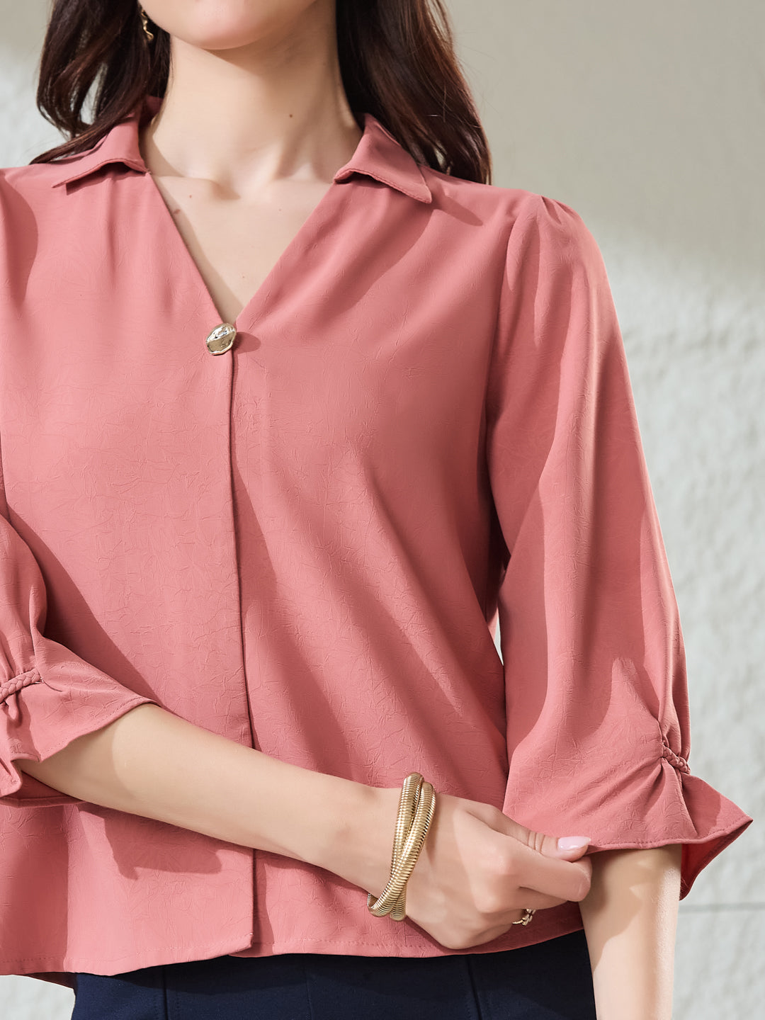Latin Quarters Women'S Peach Solid 3/4Th Sleeves Spread Collar Casual Top