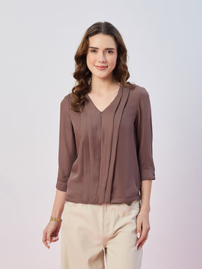 Latin Quarters Women's Brown Solid 3/4th Sleeves V-Neck Casual Top