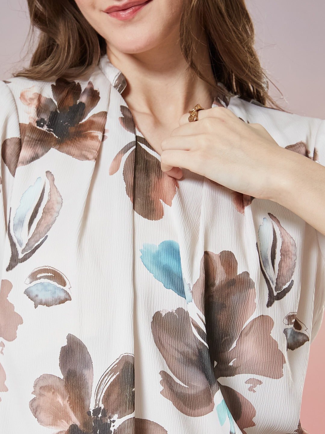 Latin Quarters Women's Off White Printed 3/4th Sleeve V-Neck Casual Top