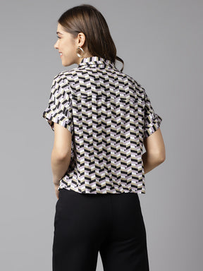 Latin Quarters Women Lilac Printed Short Sleeve Casual Shirt
