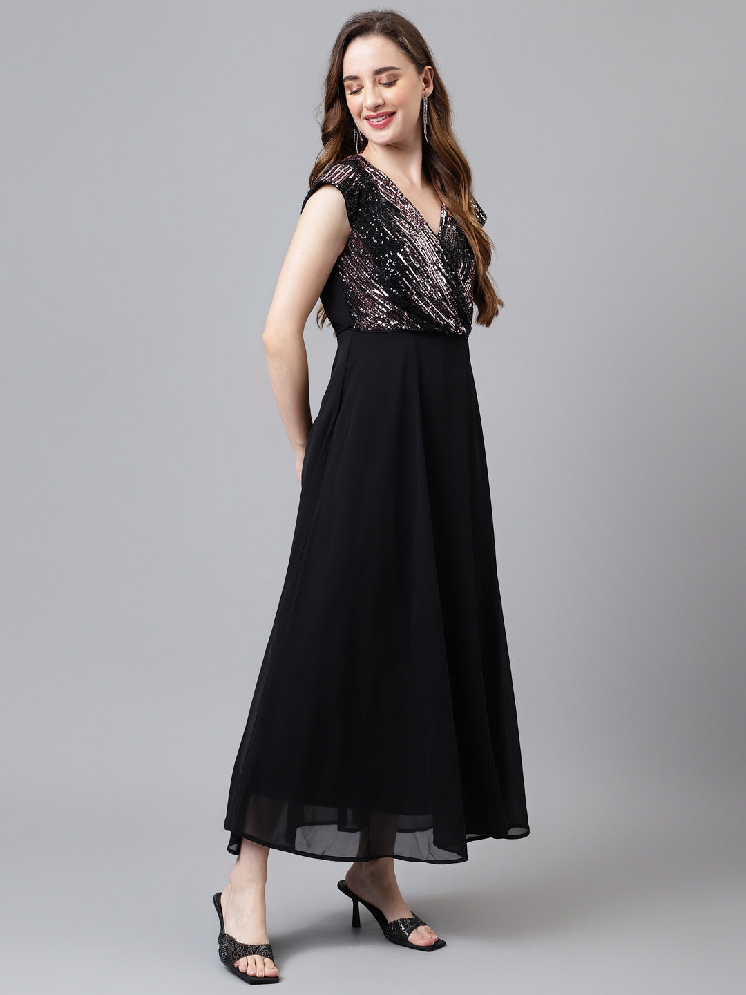 Black Cap Sleeve V-Neck Solid Women Maxi Dress for Casual