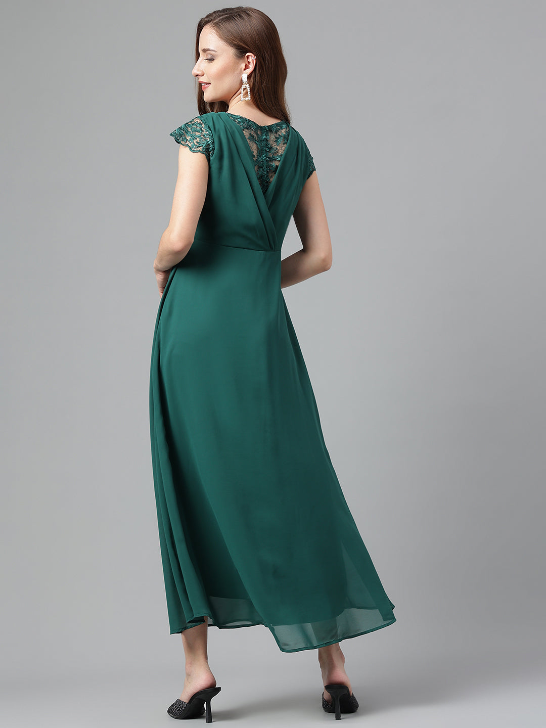 Greenforst Half Sleeves Round Neck Solid Maxi Dress For Casual Wear