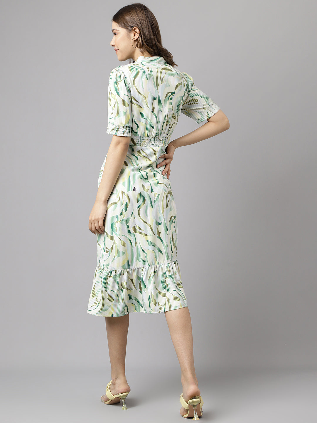 Latin Quarters Women's Green Half Sleeve Printed V-Neck Casual Dress