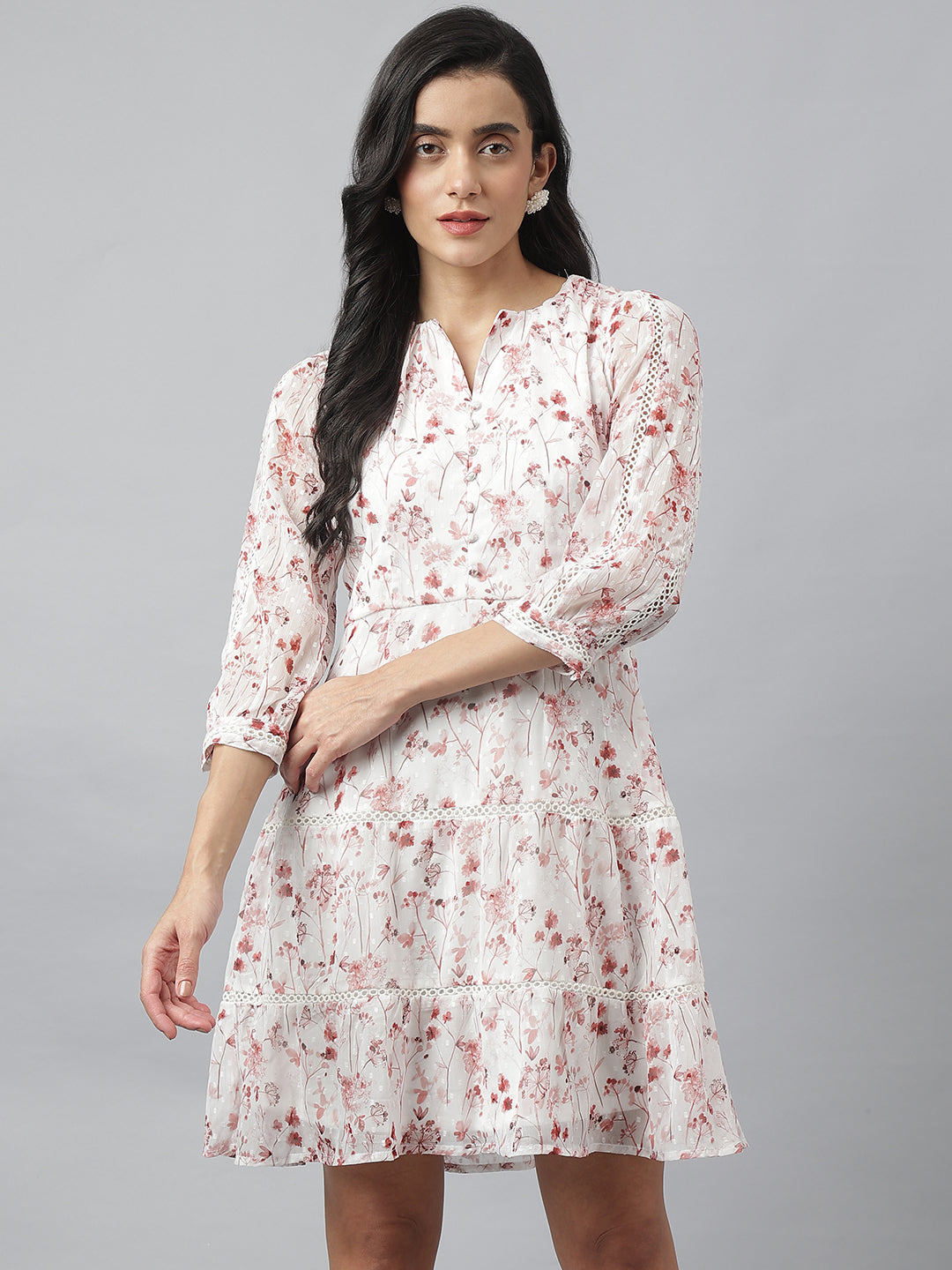 White 3/4 Sleeve V-Neck Printed Above Knee Dress For Casual Wear