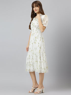 Green Tie Up Neck Short Sleeves A Line Knee Length Dress For Casual Wear