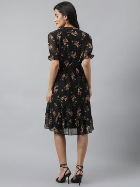 Black Half Sleeve V-Neck Floral Knee Length Dress For Casual Wear