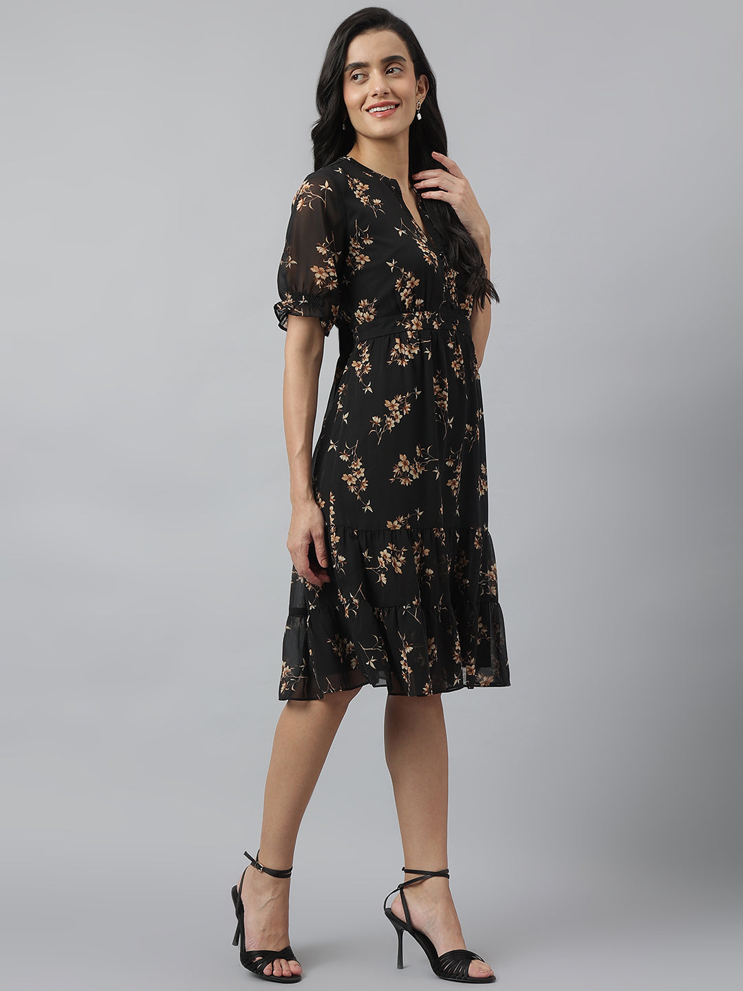 Black Half Sleeve V-Neck Floral Knee Length Dress For Casual Wear Black Half Sleeve V-Neck Floral Knee Length Dress For Casual Wear