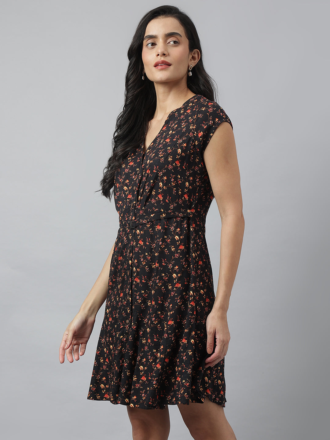 Black Cap Sleeve V-Neck Printed Above Knee Dress For Casual Wear