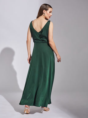 Latin Quarters Women Green V-Neck Sleeveless Solid Dress