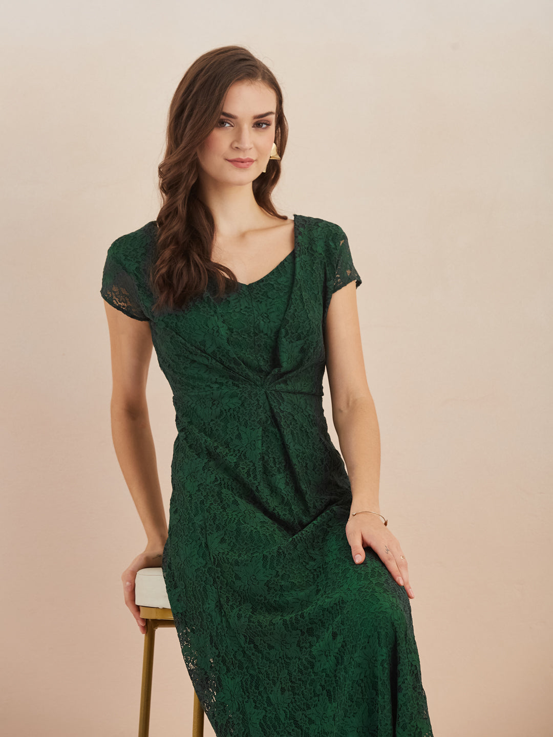 Latin Quarters Women Green V-Neck Short Sleeve Solid Lace Maxi Dress For Party Wear