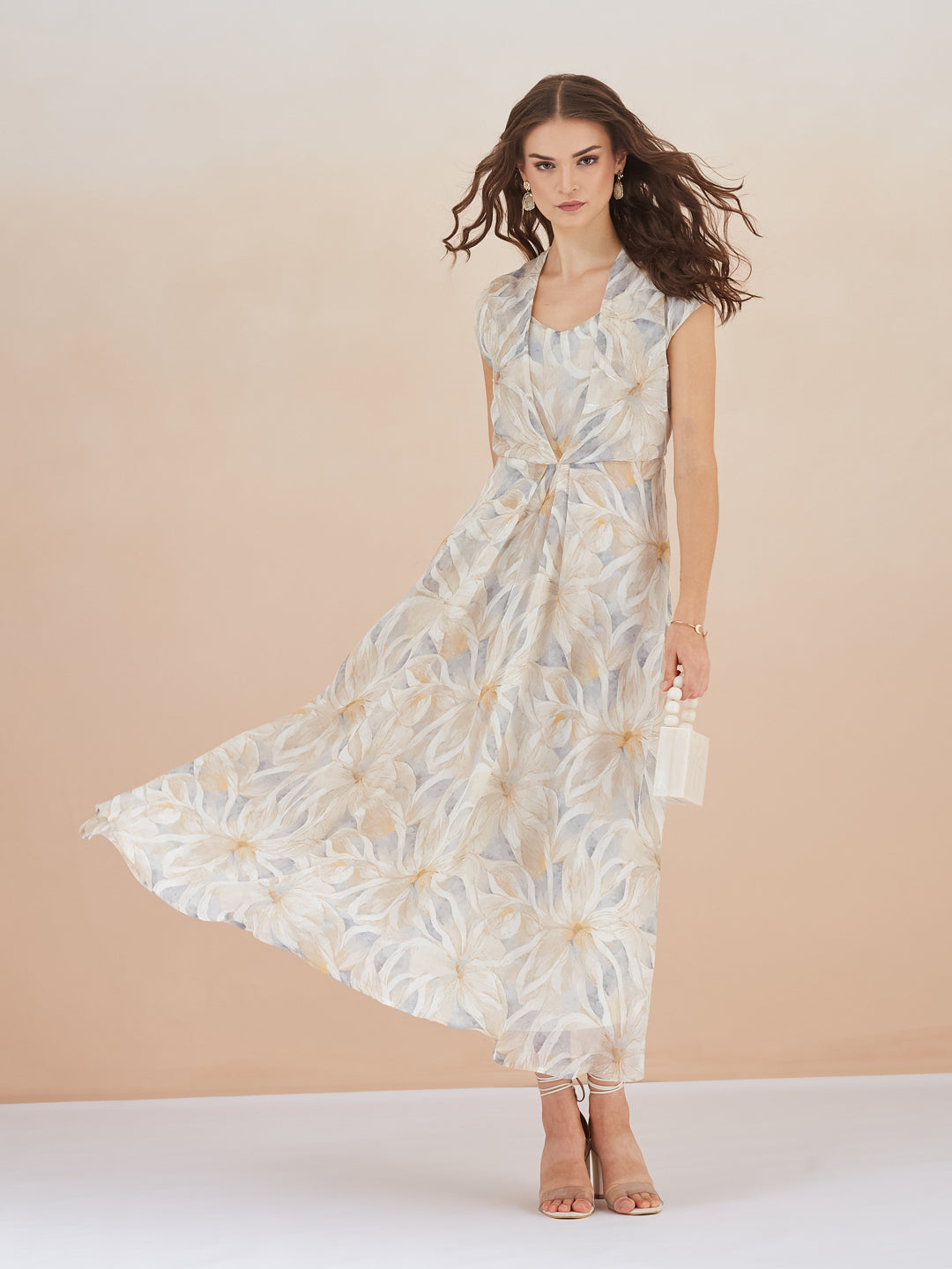 Latin Quarters Women Beige & White Floral Print Cap Sleeve Maxi Dress For Casual Wear