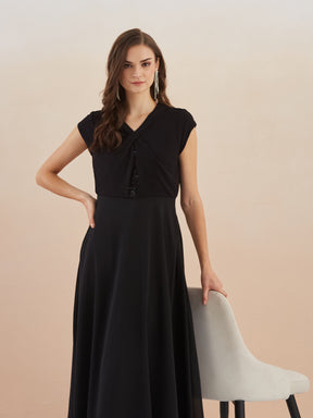 Latin Quarters Women Black Cap Sleeve Flared Maxi Dress for Evening Wear