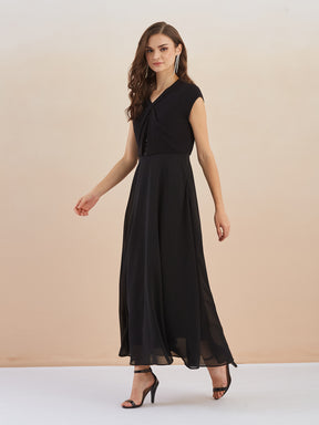 Latin Quarters Women Black Cap Sleeve Flared Maxi Dress for Evening Wear