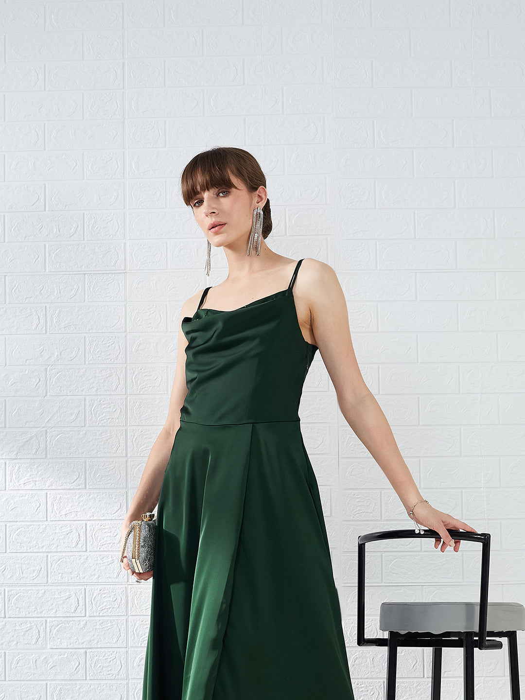 Latin Quarters Women's Green Sleeveless Cowl Neck Solid Party Maxi Dress