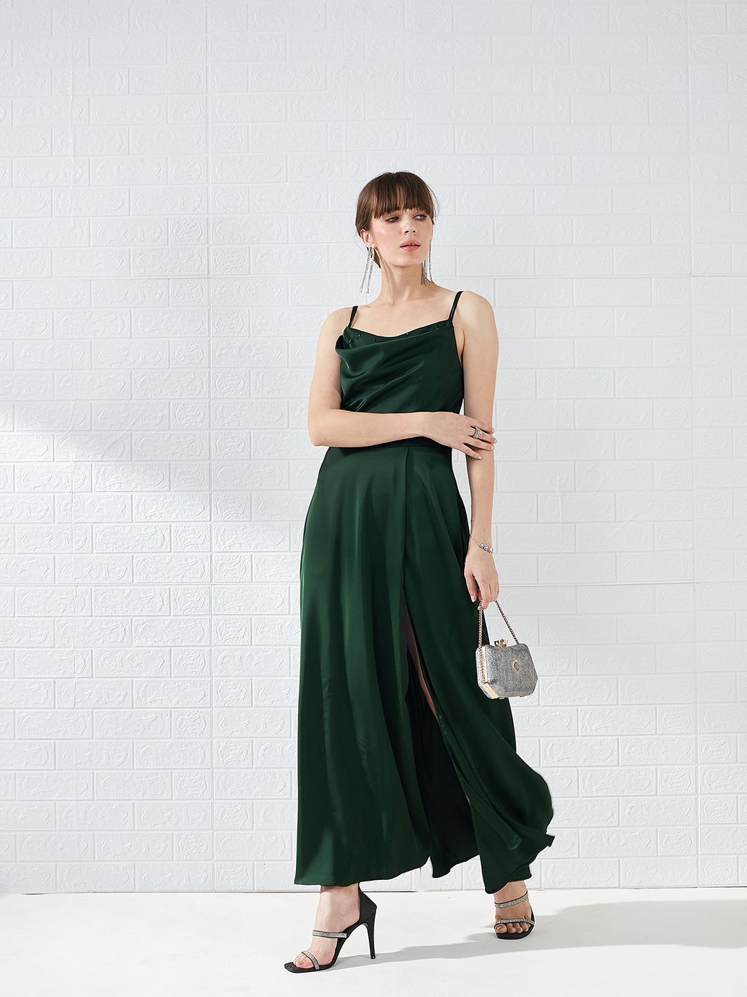 Latin Quarters Women's Green Sleeveless Cowl Neck Solid Party Maxi Dress