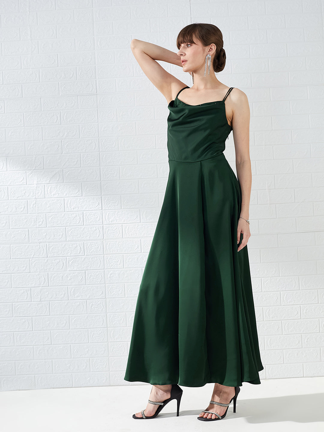 Latin Quarters Women's Green Sleeveless Cowl Neck Solid Party Maxi Dress