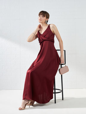 Latin Quarters Women's Maroon Sleeveless V-Neck Solid Party Maxi Dress